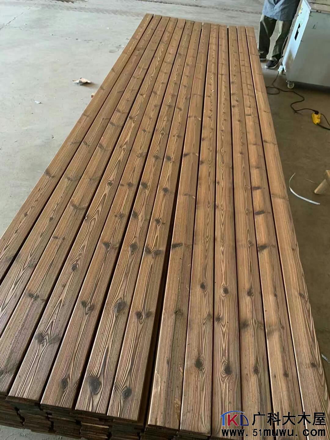 防腐木屋材料8
